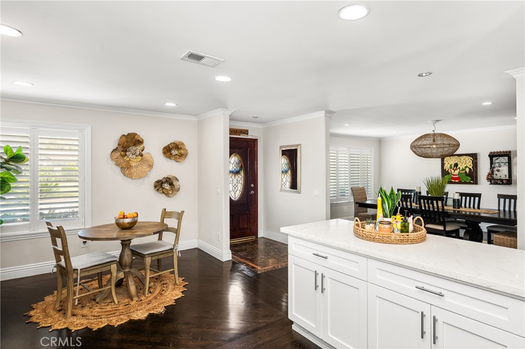 1520 E Newcrest Drive