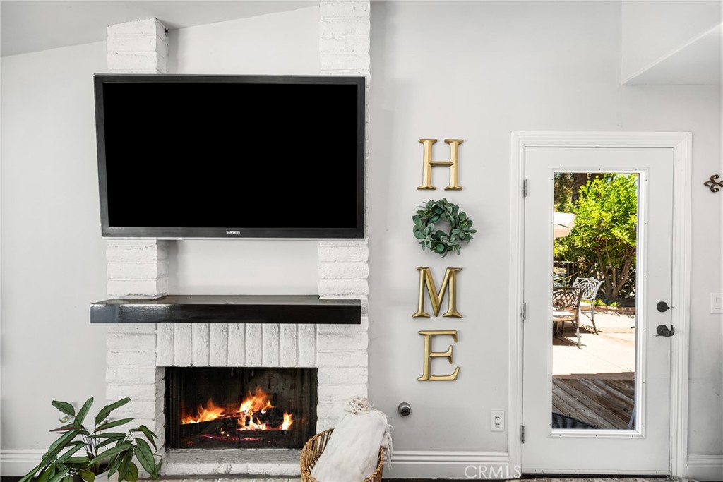 1520 E Newcrest Drive