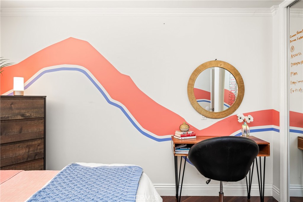 1520 E Newcrest Drive