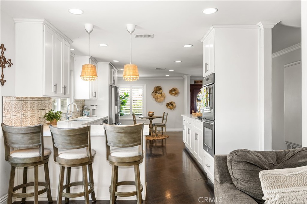 1520 E Newcrest Drive