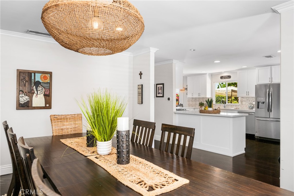 1520 E Newcrest Drive