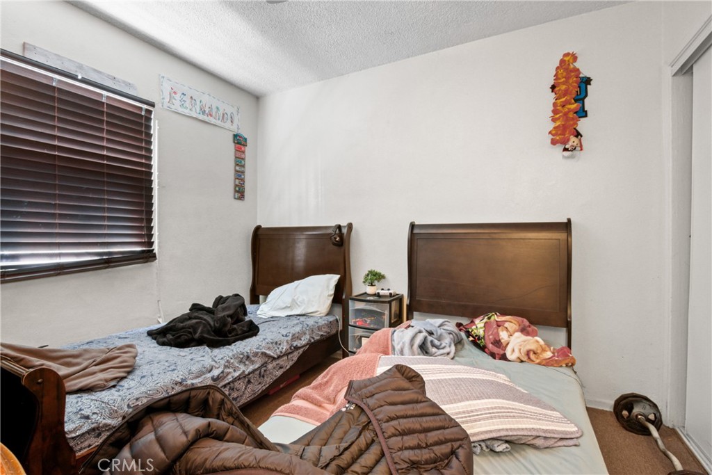 8717 Avalon