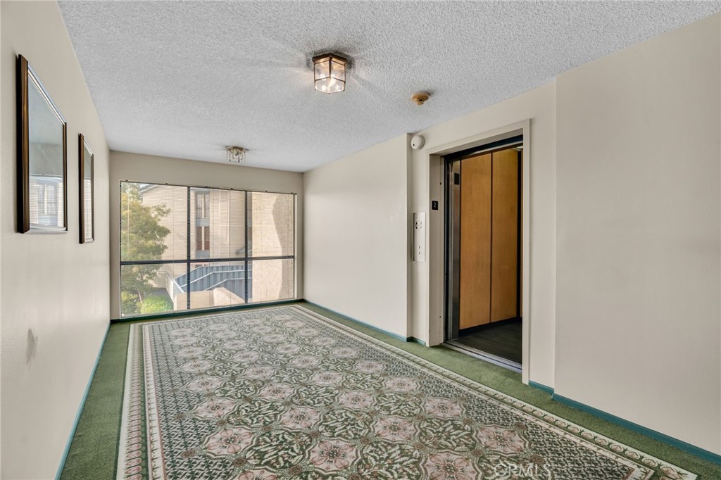 4260 4260 Via Arbolada 206