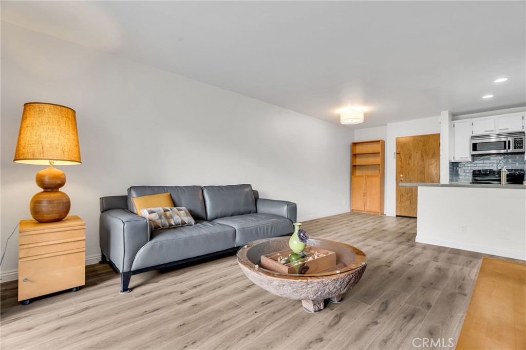 4260 4260 Via Arbolada 206