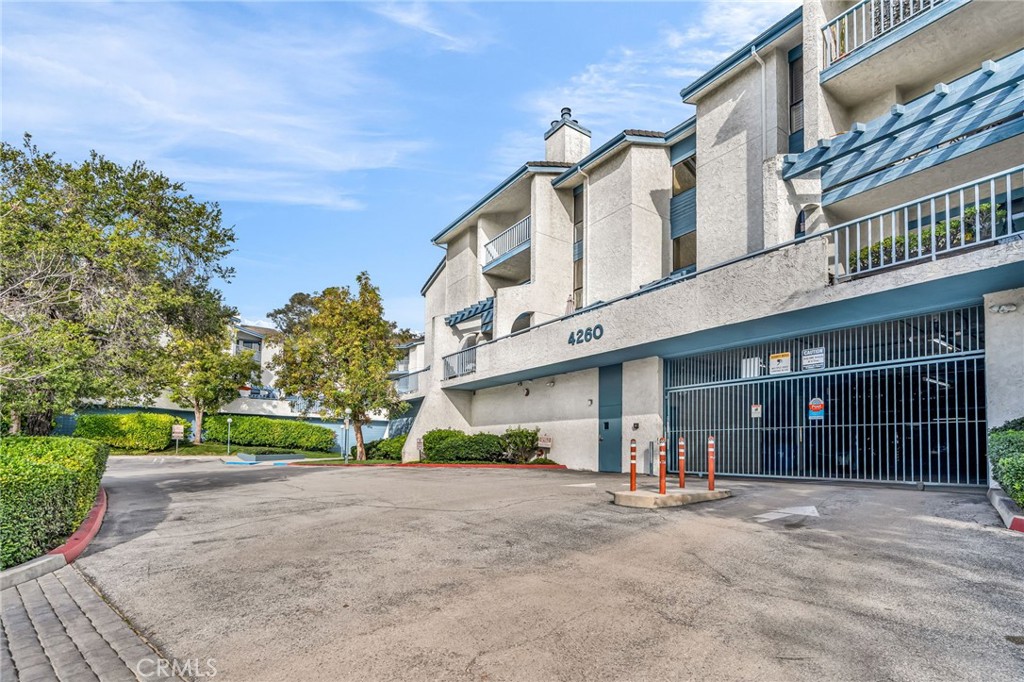 4260 4260 Via Arbolada 206