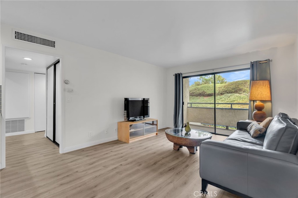 4260 4260 Via Arbolada 206