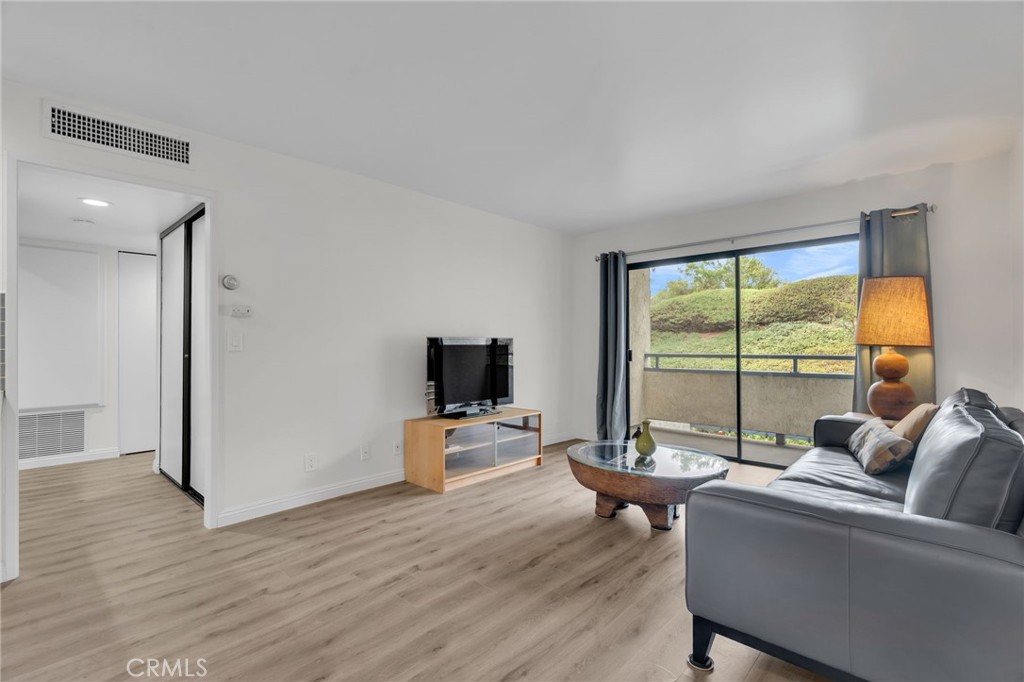 4260 4260 Via Arbolada 206