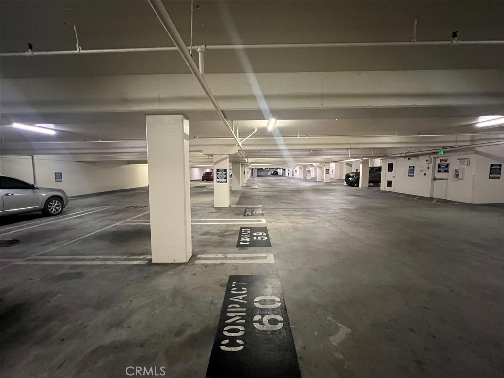 525 525 E Seaside Way 409