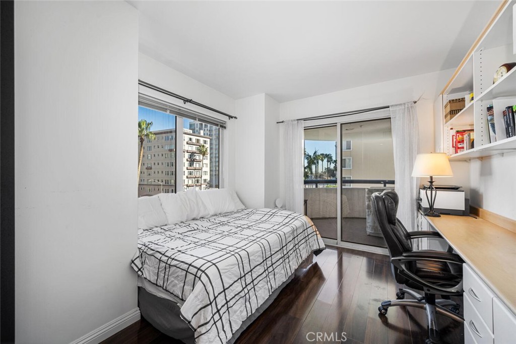 525 525 E Seaside Way 409