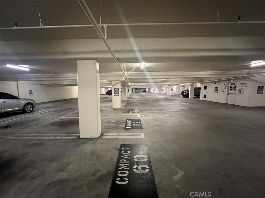 525 525 E Seaside Way 409