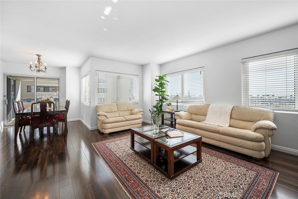 525 525 E Seaside Way 409