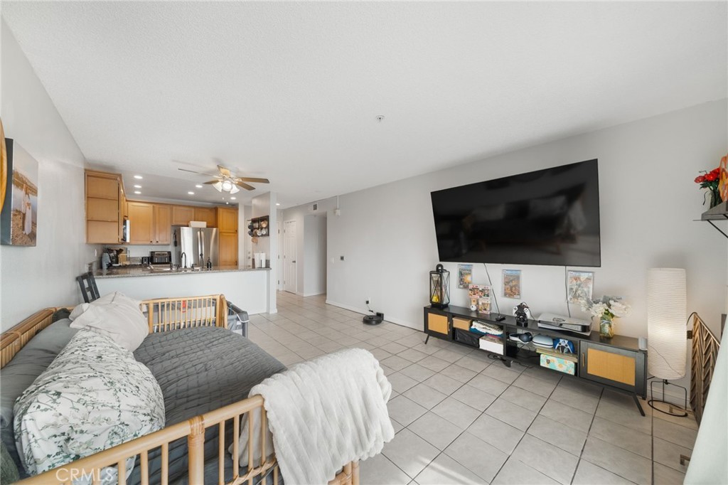 450 E 4th Street 344