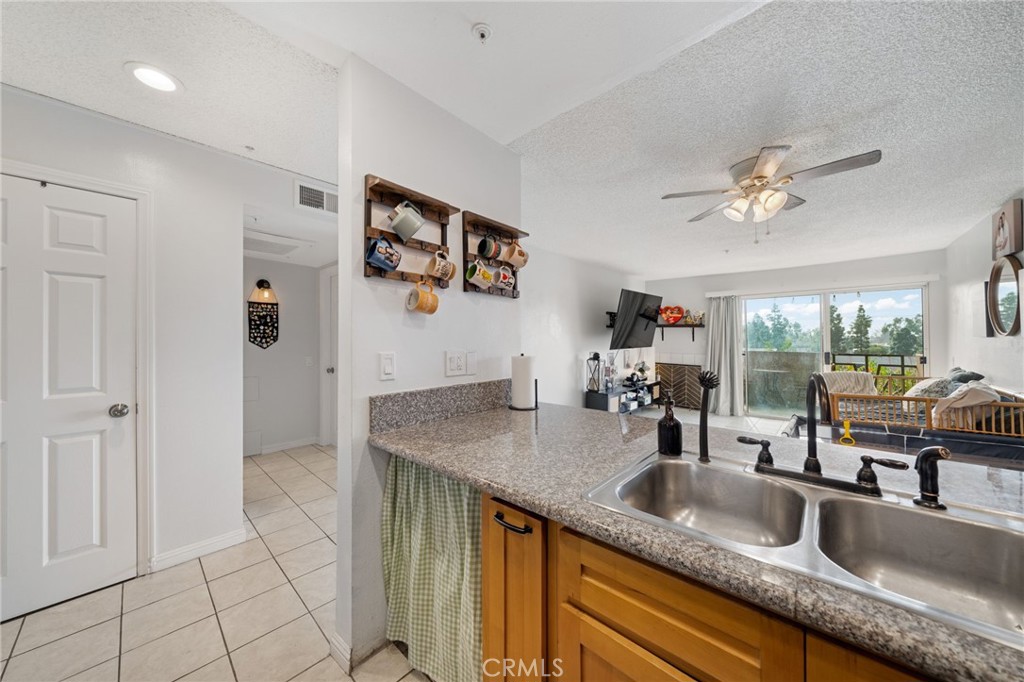 450 E 4th Street 344