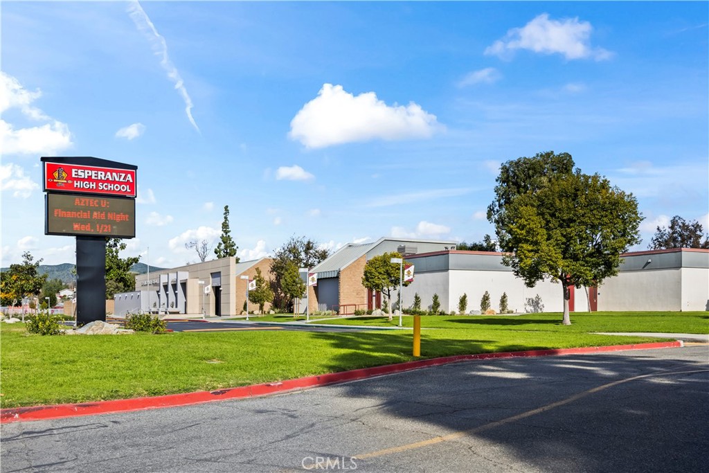 6771 Vista Loma