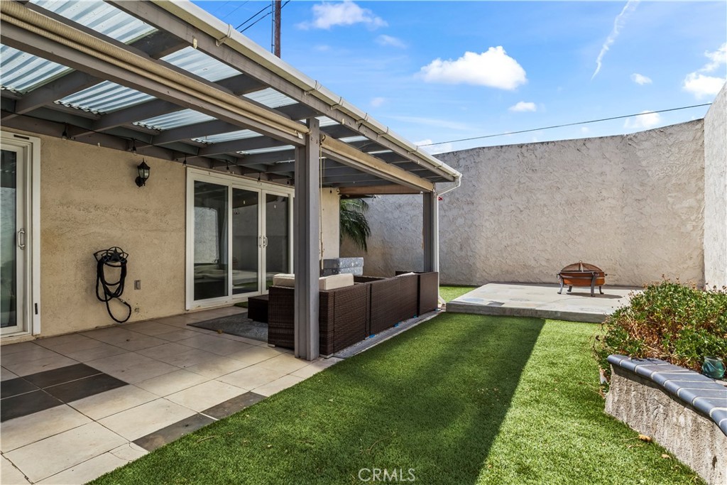 6771 Vista Loma