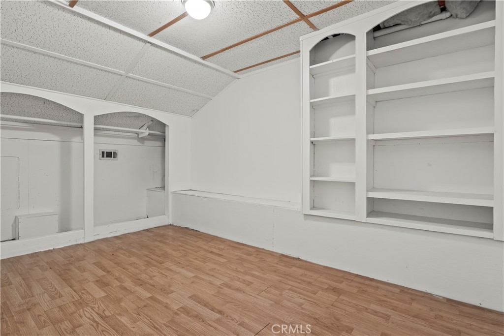 6771 Vista Loma