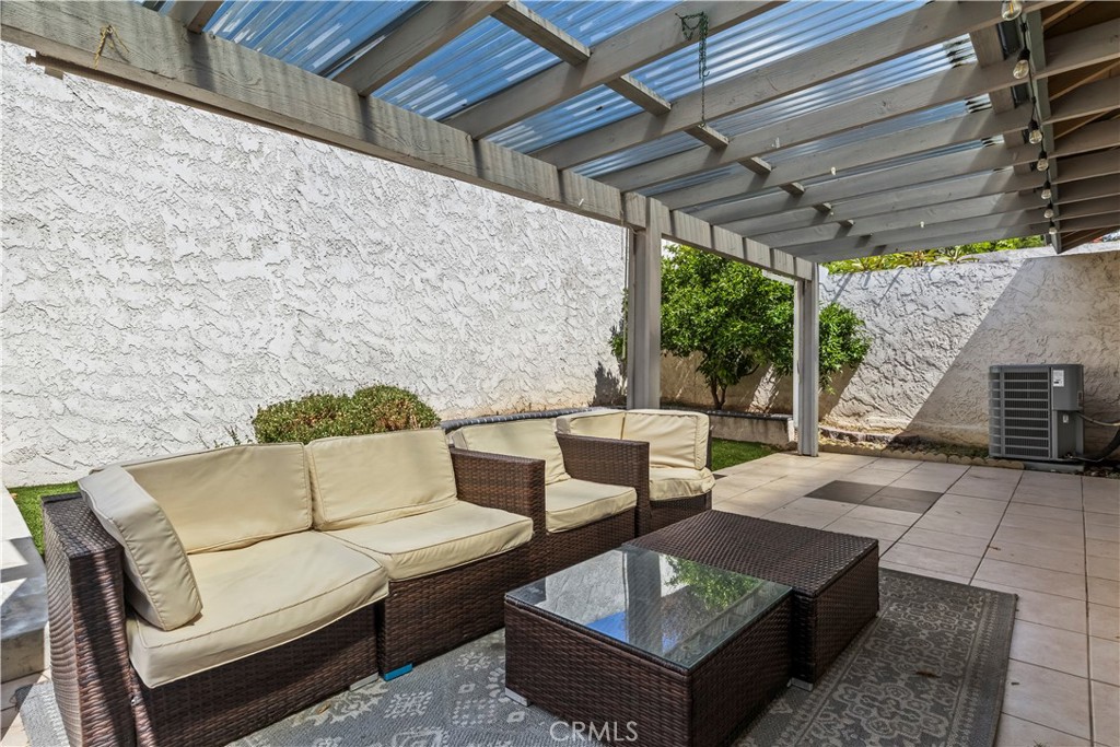 6771 Vista Loma