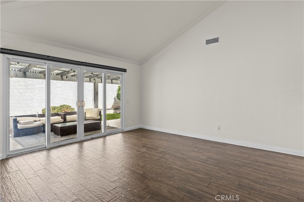 6771 Vista Loma