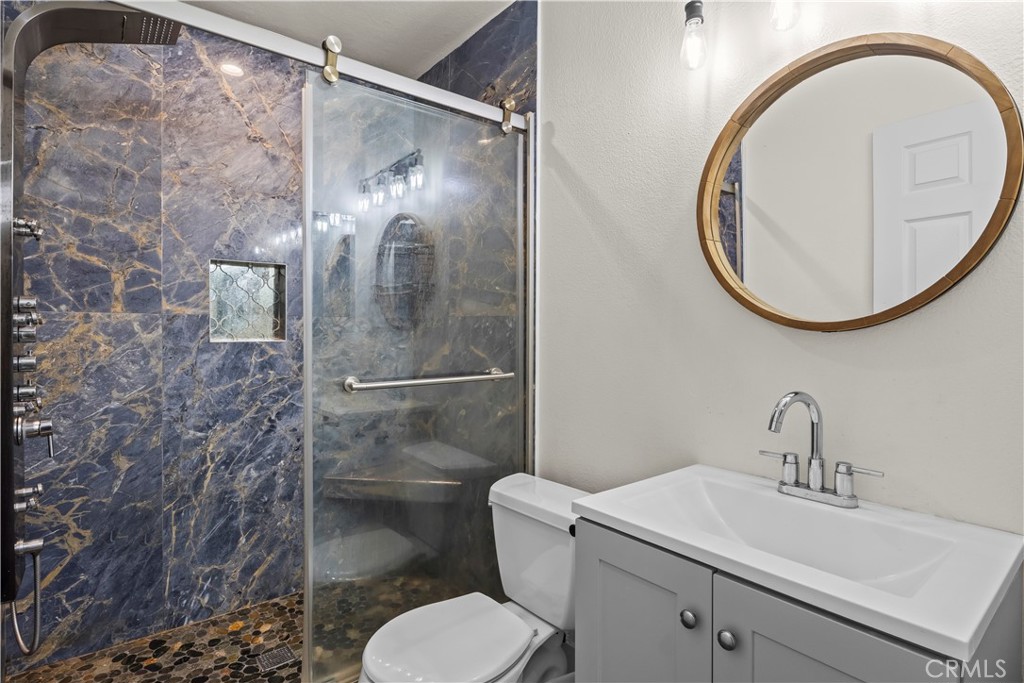 6771 Vista Loma