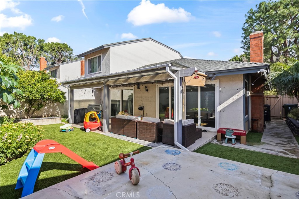 6771 Vista Loma