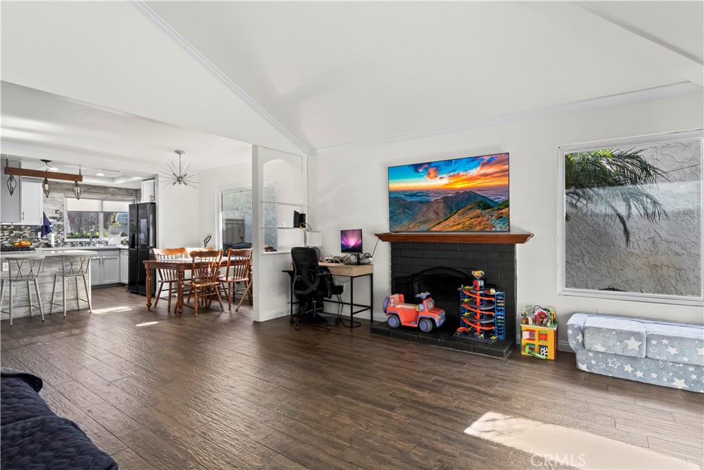 6771 Vista Loma