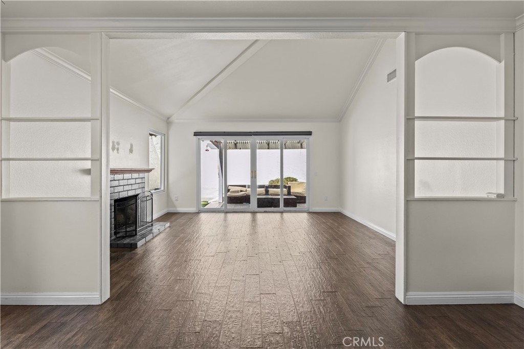 6771 Vista Loma