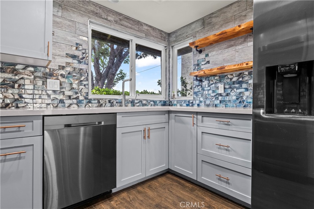 6771 Vista Loma