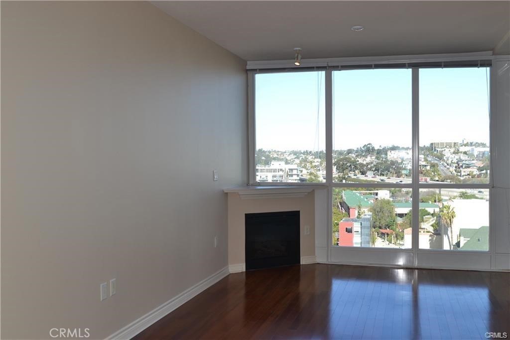 300 W Beech Street 1204