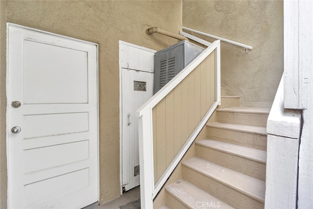 5125 E. Ocean Blvd #B