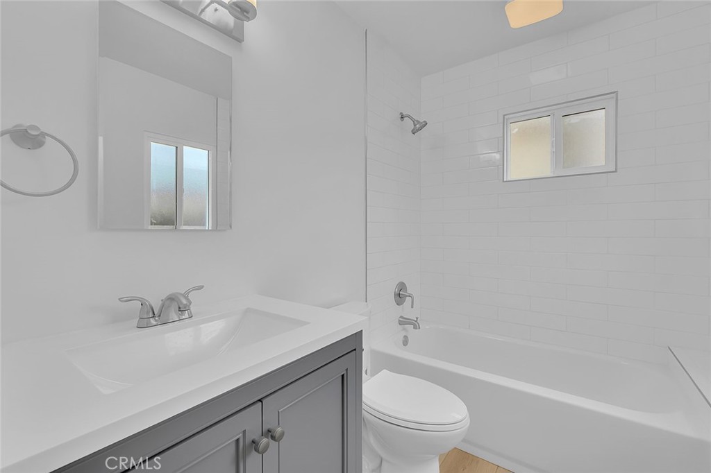 5125 E. Ocean Blvd #B