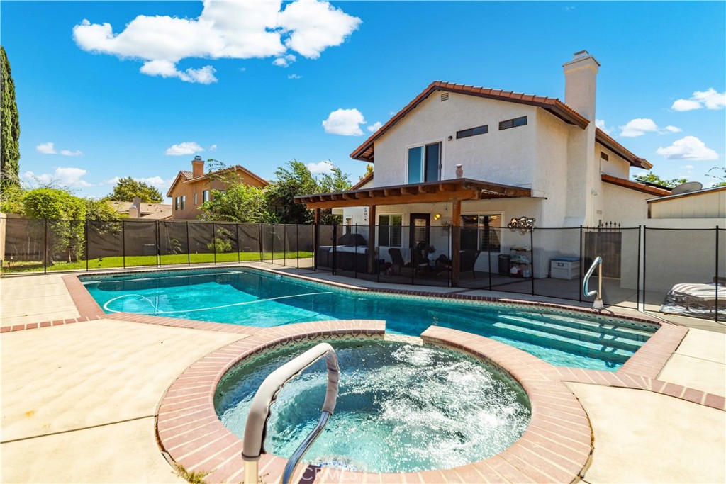 4535 TALENTO Way