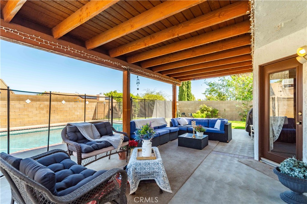 4535 TALENTO Way