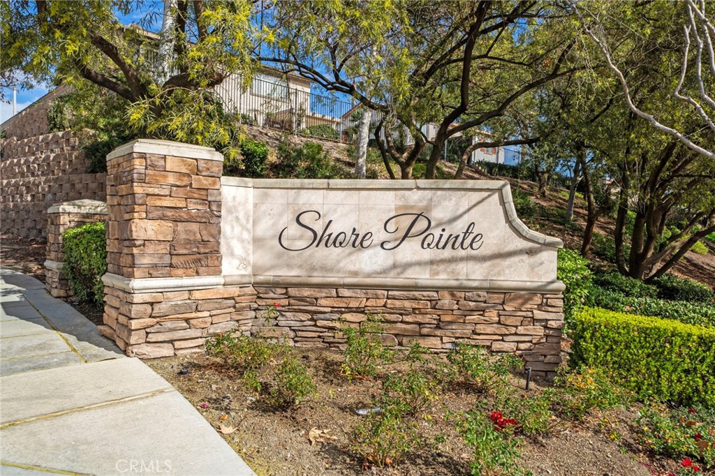 15294 Madrone Court