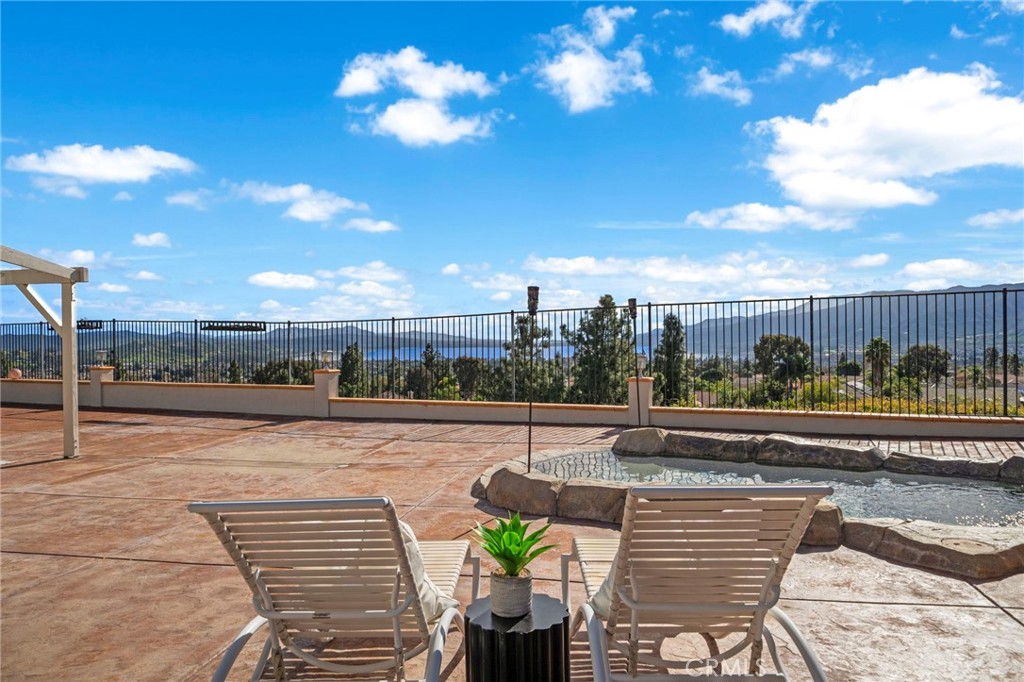 15294 Madrone Court