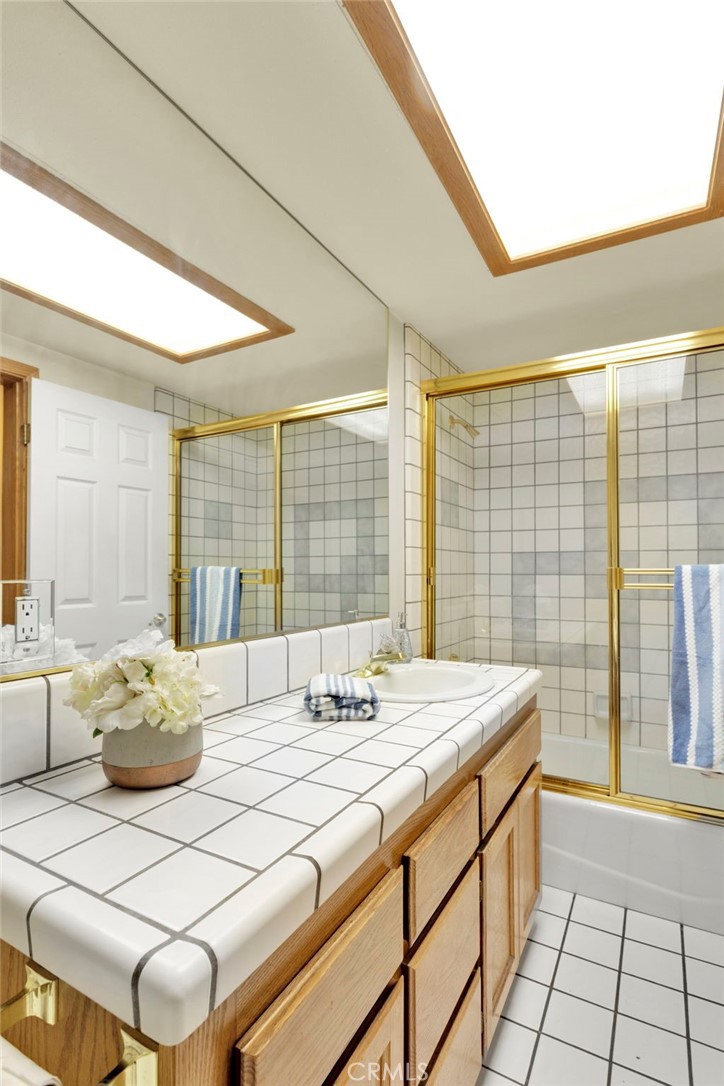 11062 Hollister Road