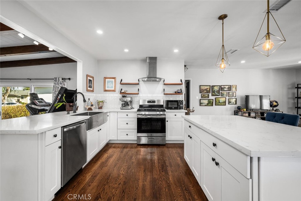 6110 E Walton Street