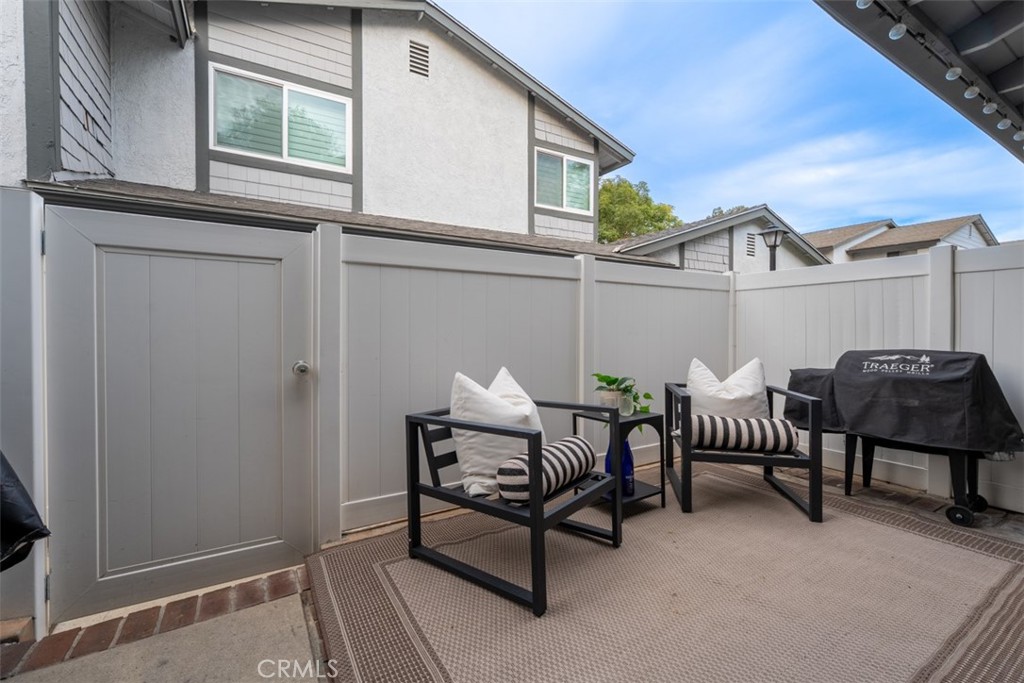 6472 Olive Branch Lane 2