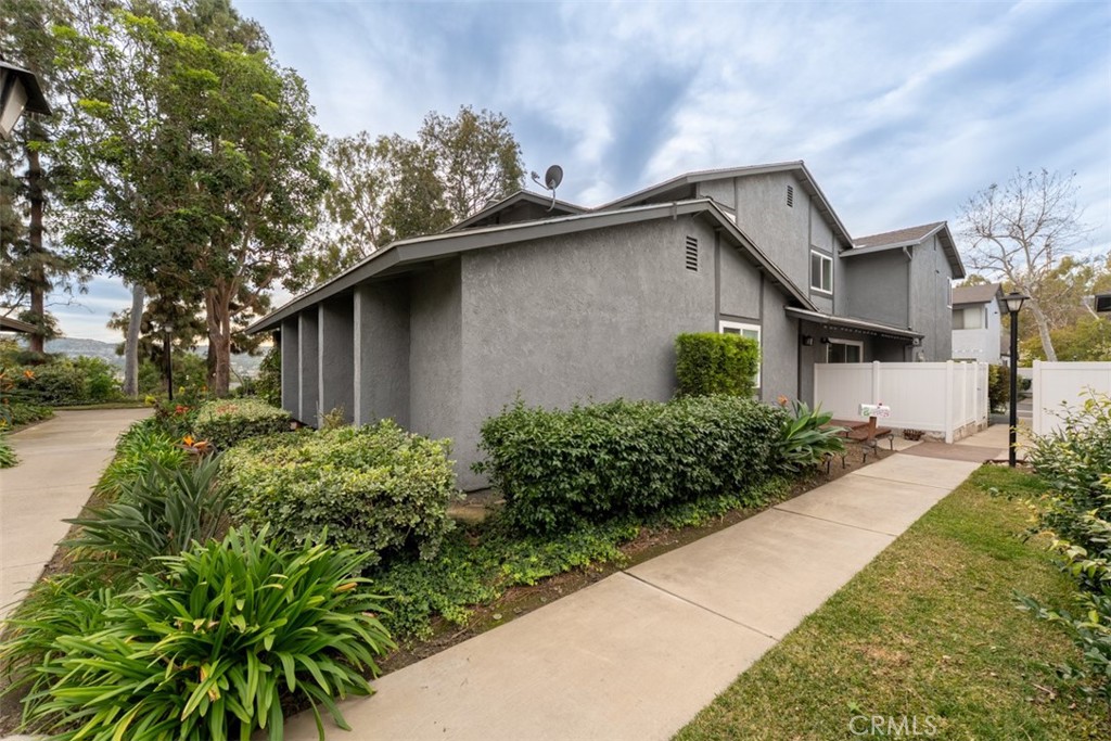 6472 Olive Branch Lane 2