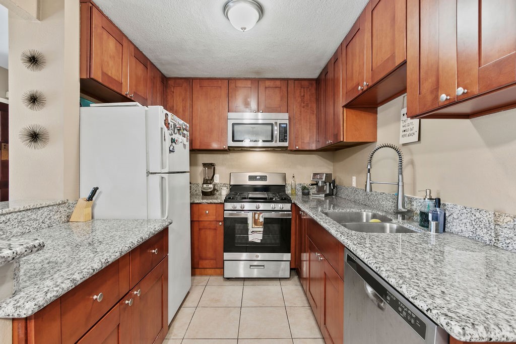 1101 W Macarthur 244