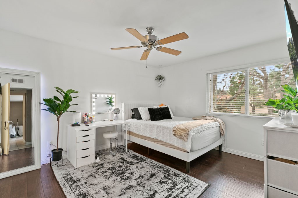 1101 W Macarthur 244