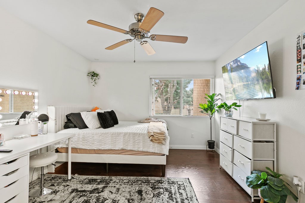 1101 W Macarthur 244