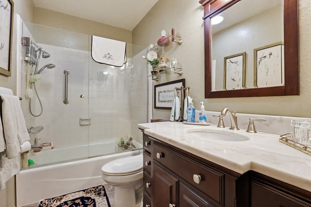 2101 E 21st 306
