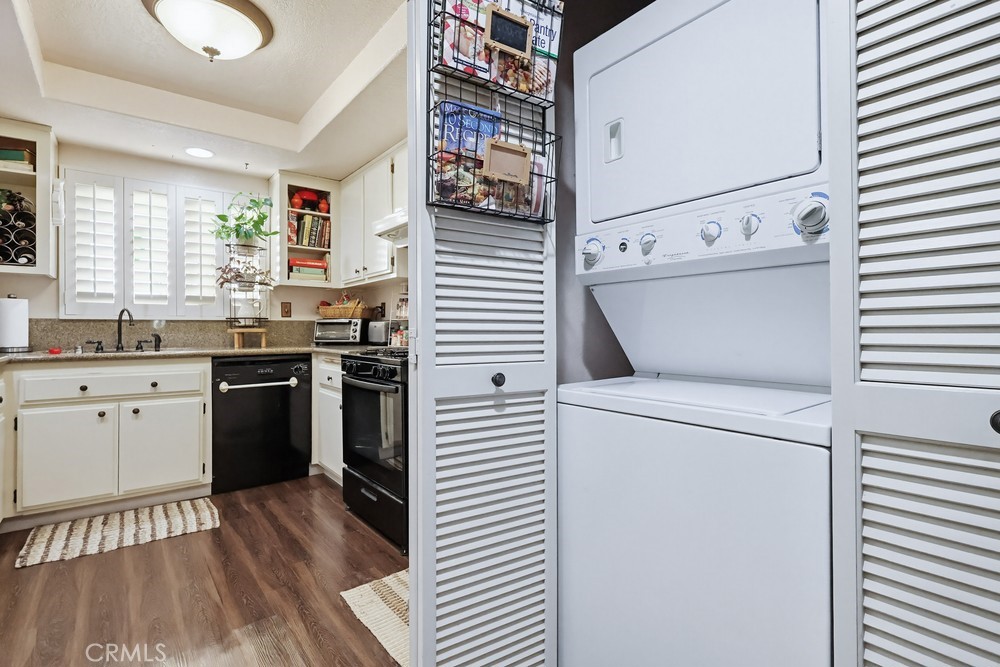 2101 E 21st 306