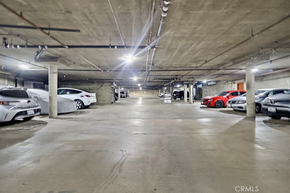 2101 E 21st 306