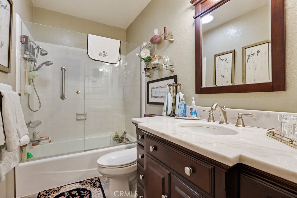 2101 E 21st 306