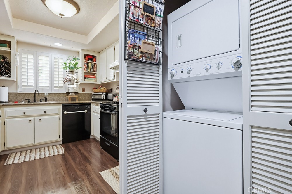 2101 E 21st 306