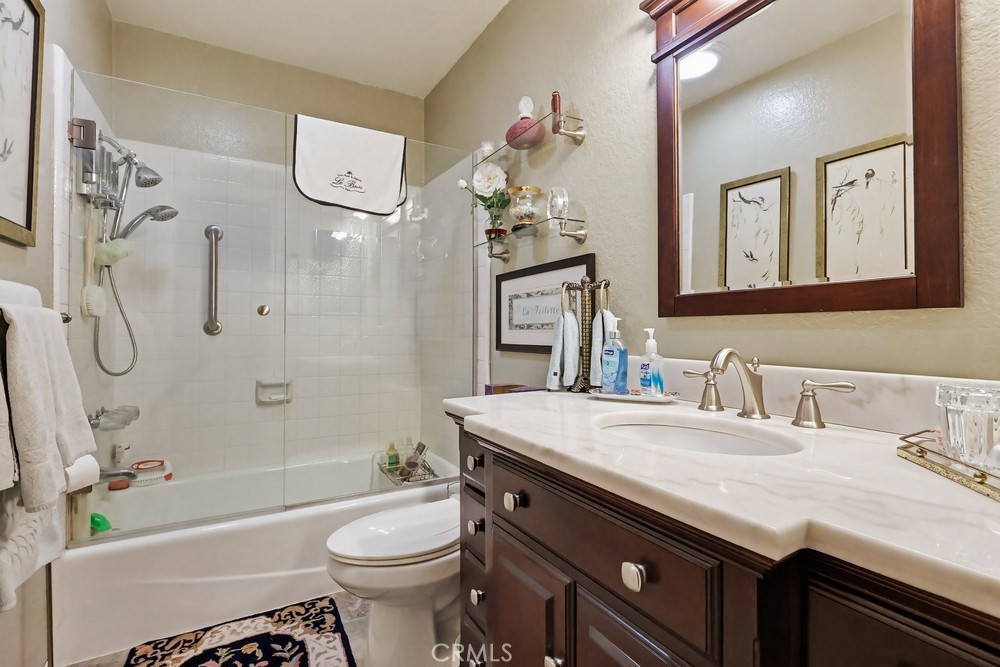 2101 E 21st 306