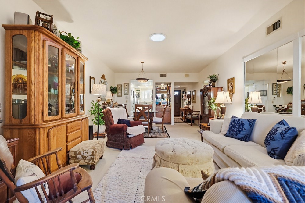 2101 E 21st 306