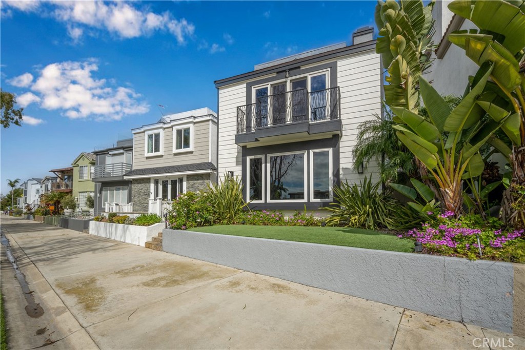 1713 Electric Avenue