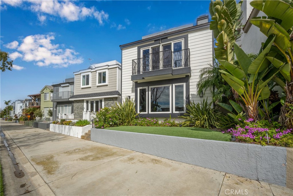 1713 Electric Avenue